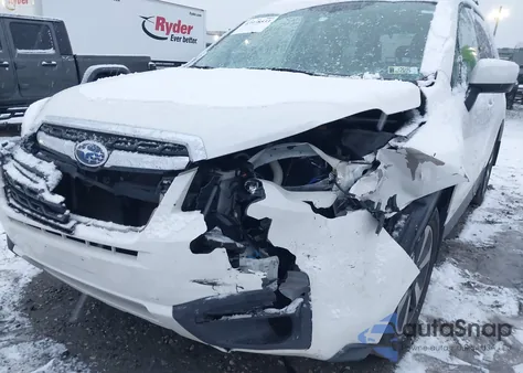 2018 Subaru Forester 2.5I Premium z USA, uszkodzony, nr VIN JF2SJAEC2JH599440